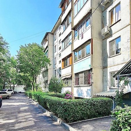 Апартаменты 10-Й Микрорайон, 5А Almati Kültér fotó